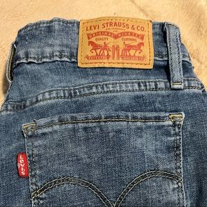 Levis jeans